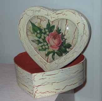 Boite coeur craquele et trois d